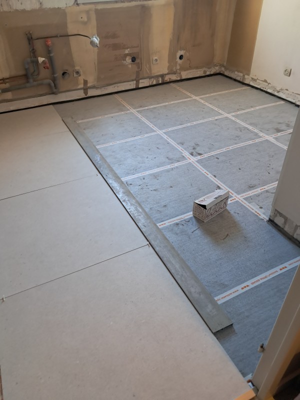 pose isolant phonique sous carrelage